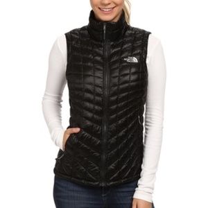 ISO small black Northface Thermoball vest & Jacket